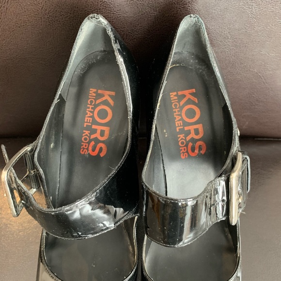 Michael Kors patent leather pumps size 8 - Picture 2 of 5